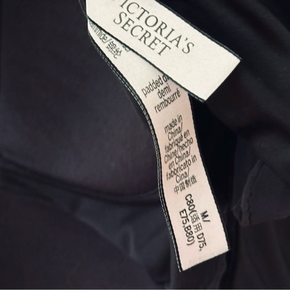 Victoria's Secret| Padded Demi Black Wireless Bra Sz M - Picture 4 of 6